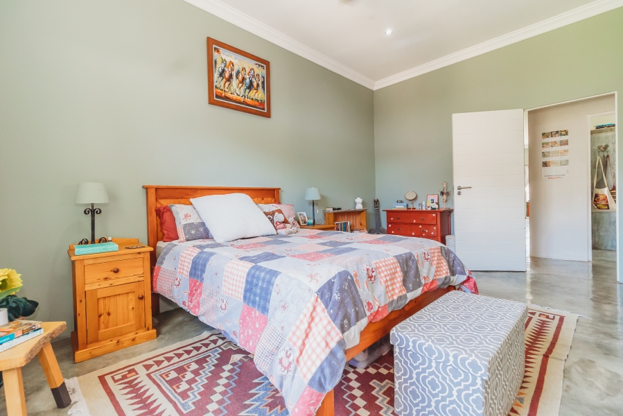 5 Bedroom Property for Sale in Heather Park Western Cape